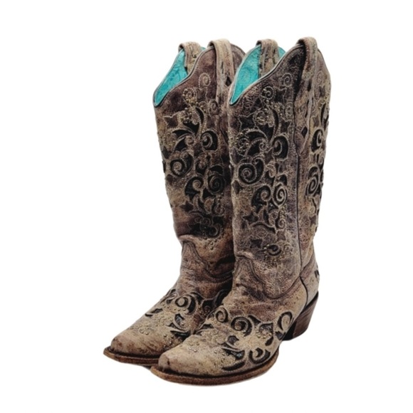 Corral Shoes - Corral Western women's boots color brown floral detail size 8.5